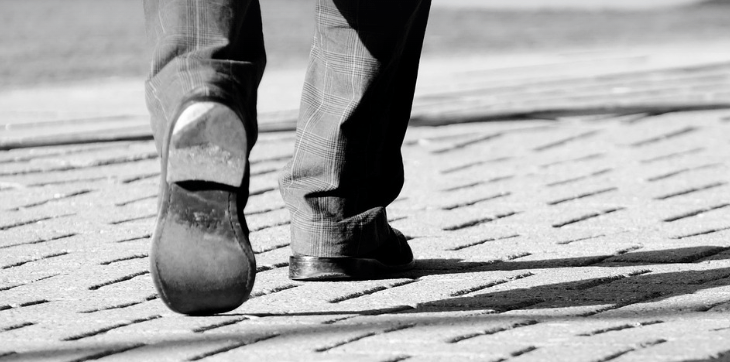 COGER LOS BAJOS / TALLAR EL PANTALÓN